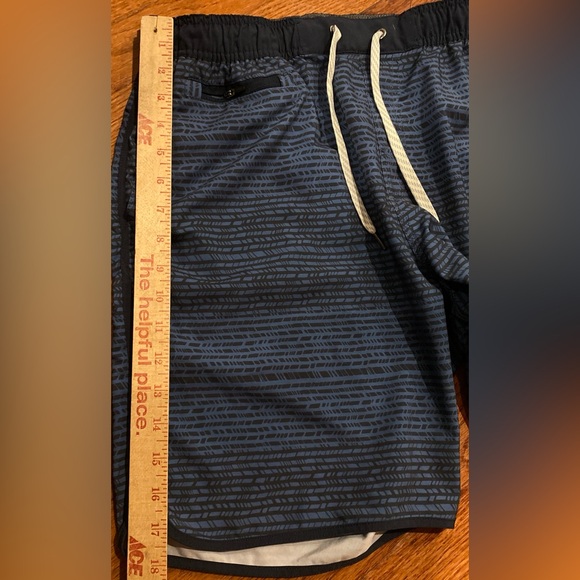 Vuori Blue and black striped swim shorts size L - Picture 8 of 17